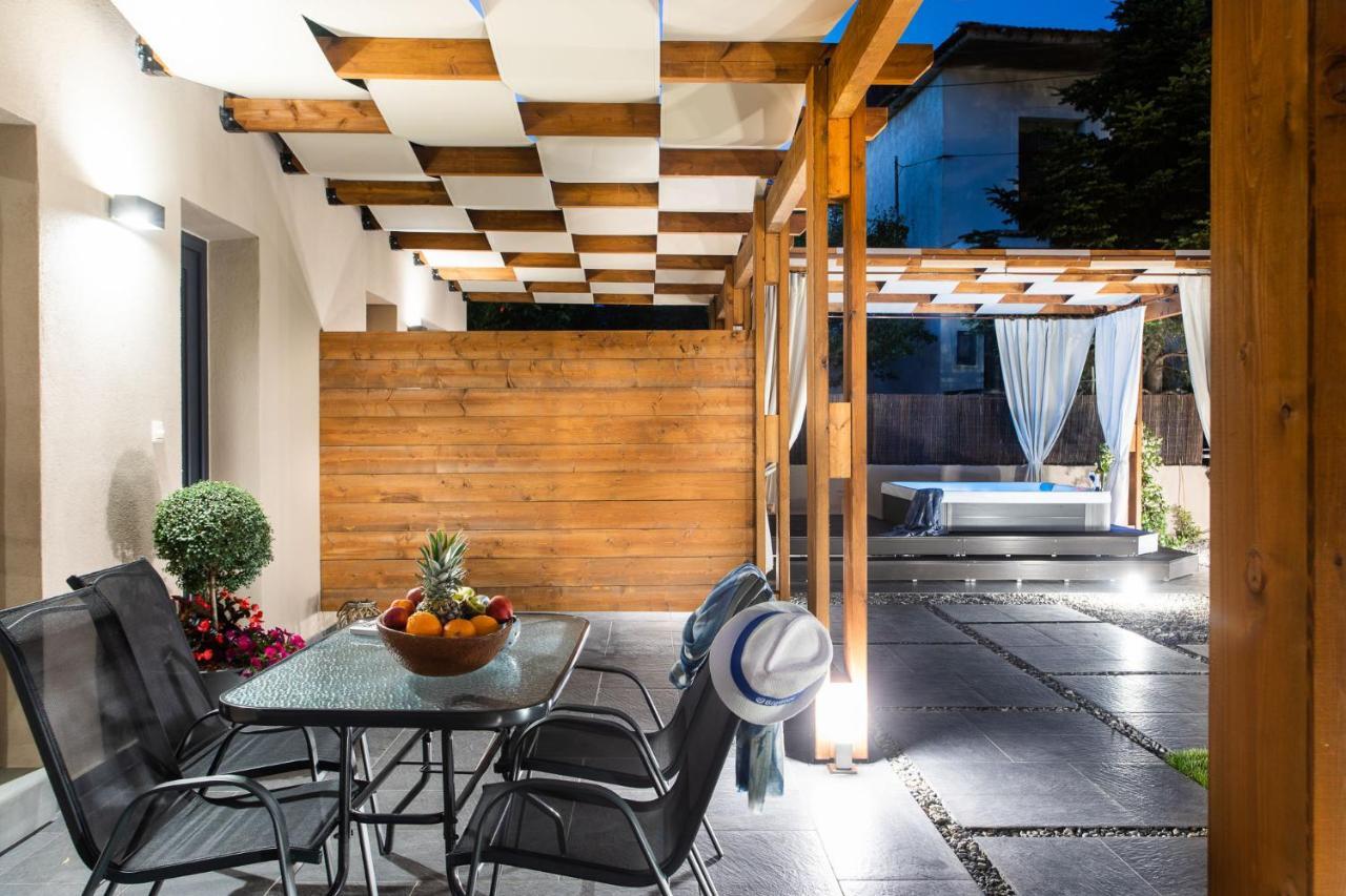 Meteora Boutique Villa E Kalambaka Bagian luar foto