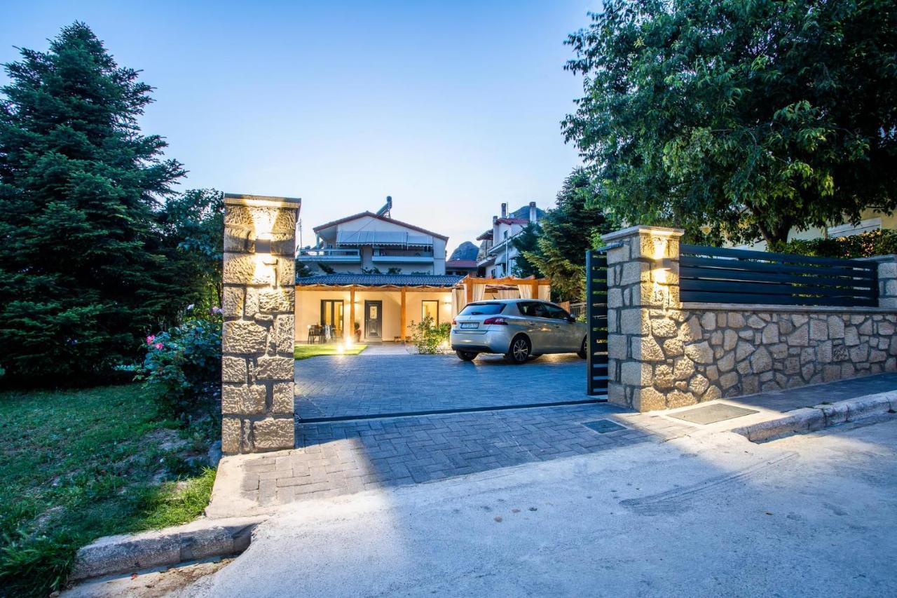 Meteora Boutique Villa E Kalambaka Bagian luar foto